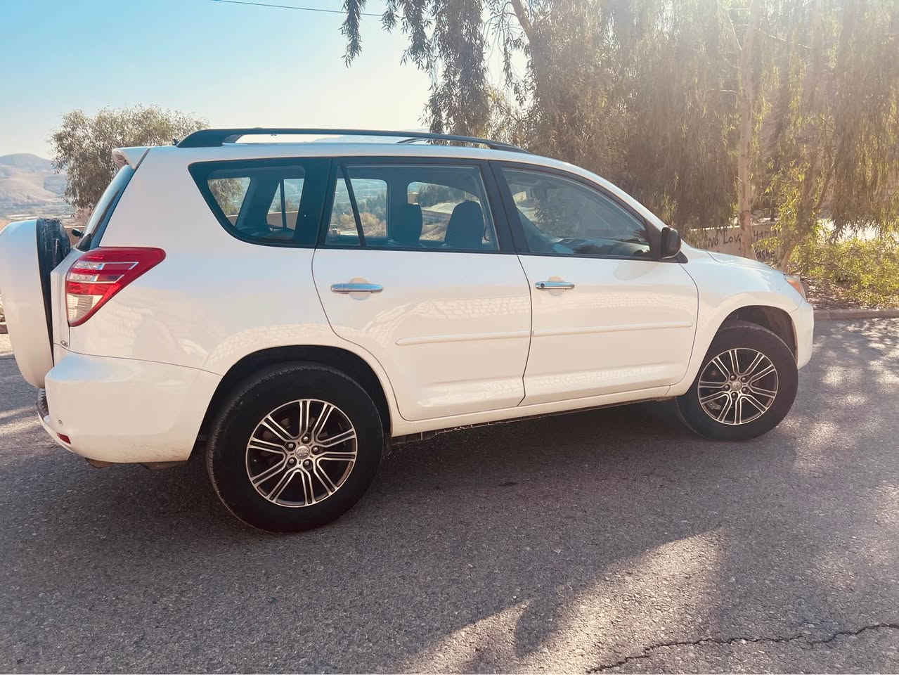 تویتا راڤۆر بەشەرتی گیرو مەکینە ٢٠١١ یەک پەلەی بجوکی سبوغە  دەعمی نیە سەنەوی نییە تاوەکو ٢٠٢٩ شاشە ئاپادی بوبەسراوە ٤تایەی نوی بو بەسراوە  بوزانیاری زیاتر تەلەفون بکەن ***********.  *********** أربيل, العراق
