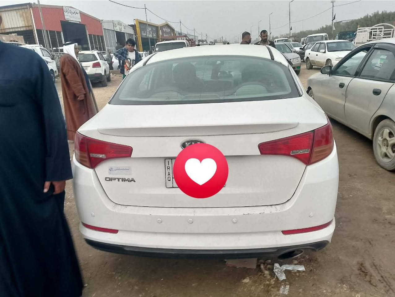 السلام عليكم اوبتما 2012 مكينة 2000 دوش سيارة جاهزة حدادية تخم تاير تبريد قطعتين  كهربائيات كلهة شغالة  سيارة مصبوغة عام بيهة جفية ع القمارة  رقم واسط  اي ستفسار الاتصال ع رقم *********** او المراسلة خاص
