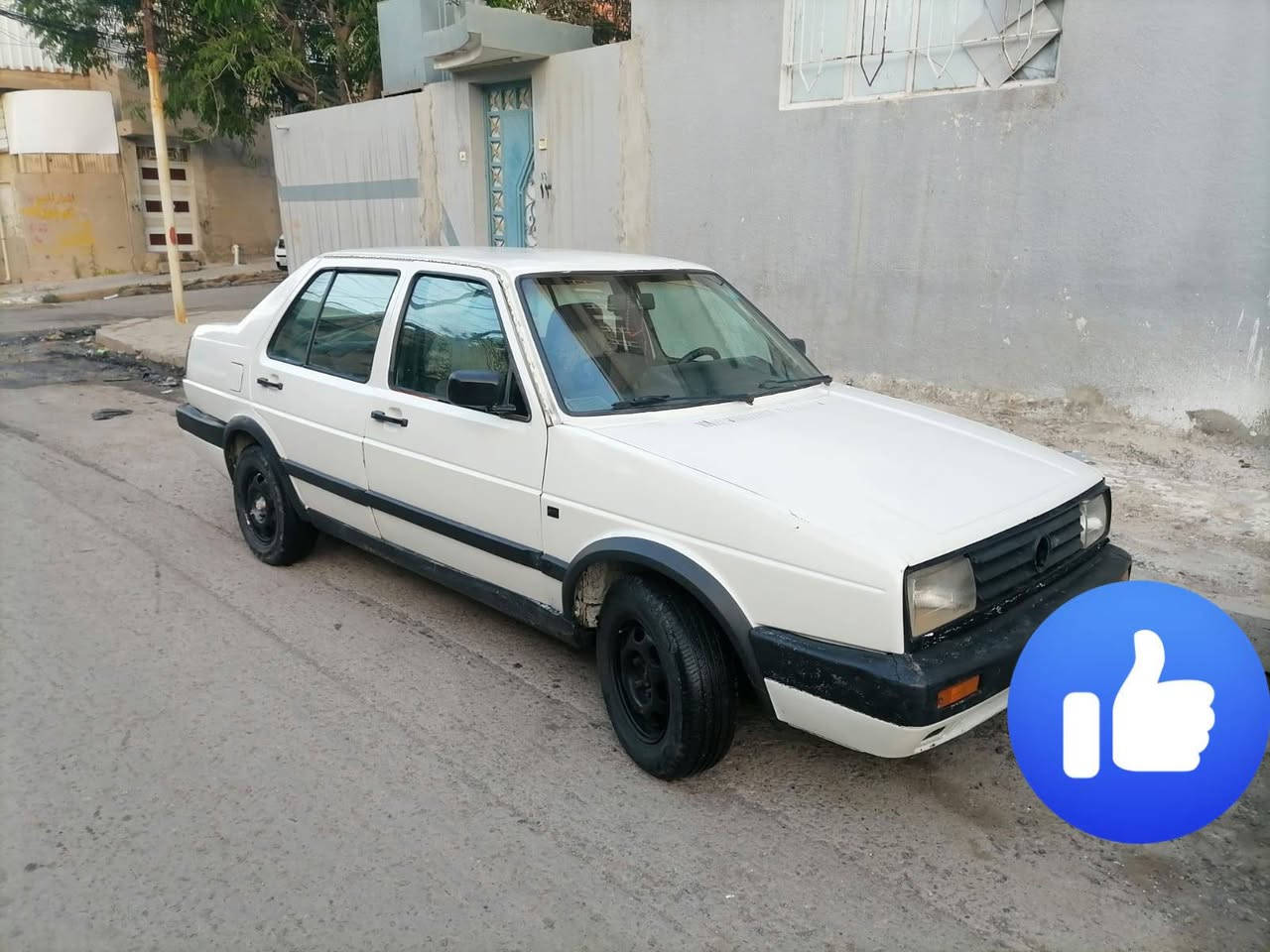 سيارة جيته موديل 89رقم انكليزي شرط تحويل كير شرط محرك 
شرط سيارة مصبوغه عام 
سعر 28وبيها مجال سيارة في الجانب الأيمن ***********

