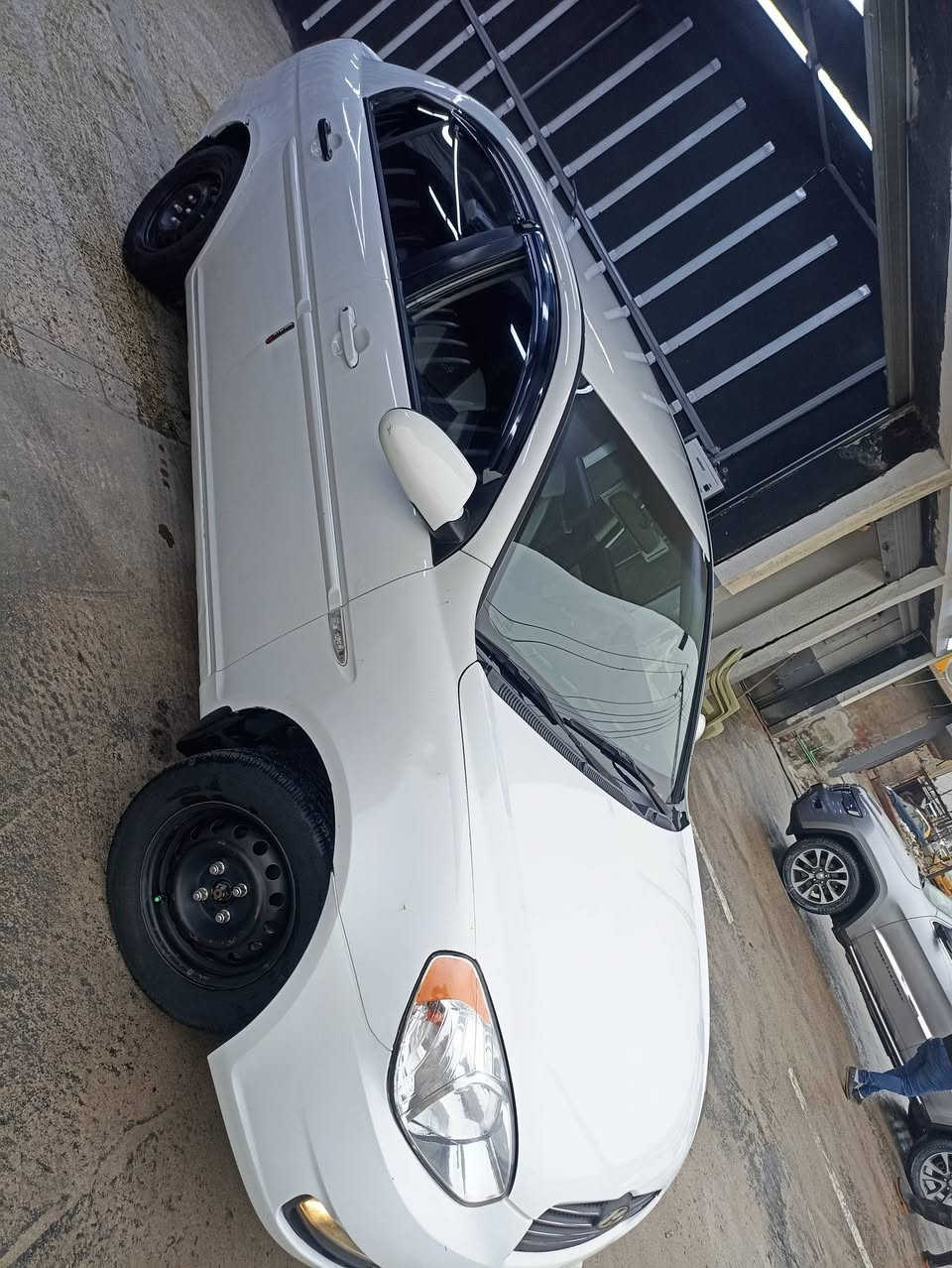 سلام عليكم للبيع....
اقرأ تفاصيل زين استاذي العزيز 
اكسنت موديل👈 2008 👈رقم نينوى 
السعر 86 بي مجال 
👈كير عادي محرك 16 الگير والمحرك شرط 
تبريد تدفئة شغال 
كهربائيها كلها شغالة+ شاشة كامره دواره+ سستم سماعات كله جديد 
👈السياره أبيعها حزام طختها أمامي داخلي لغد
تواير طخم بطارية جديدة جام جديد يعني سياره مصروف عليها 
 مكان موصل ايسر متواجد حالياً بالمعارض الجديدة 
للاستفسار 
***********
***********
