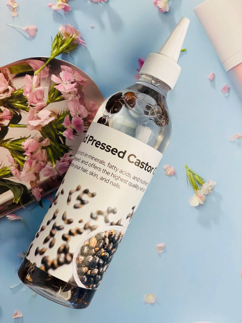 زيت الخروع الأسود الجامايكي من ماركة Aliver ✨

🌿 زيت طبيعي معصور على البارد
🚫 خالي من الهكسان وغير مكرر

 يغذي وينشط الشعر والبشرة والأظافر
 يساعد على تعزيز نمو الشعر ويقلل التكسر
 يمنح الشعر ترطيب وقوة ولمعان لكل أنواع الشعر

مثالي للعناية بـ الحواجب والرموش
ويستخدم أيضاً كـ زيت للتدليك والعناية بالبشرة


**إذا كنت صاحب هذا الإعلان وتريد حذفه لأي سبب، رجاءا أرسل رسالة إلى الدعم الفني**