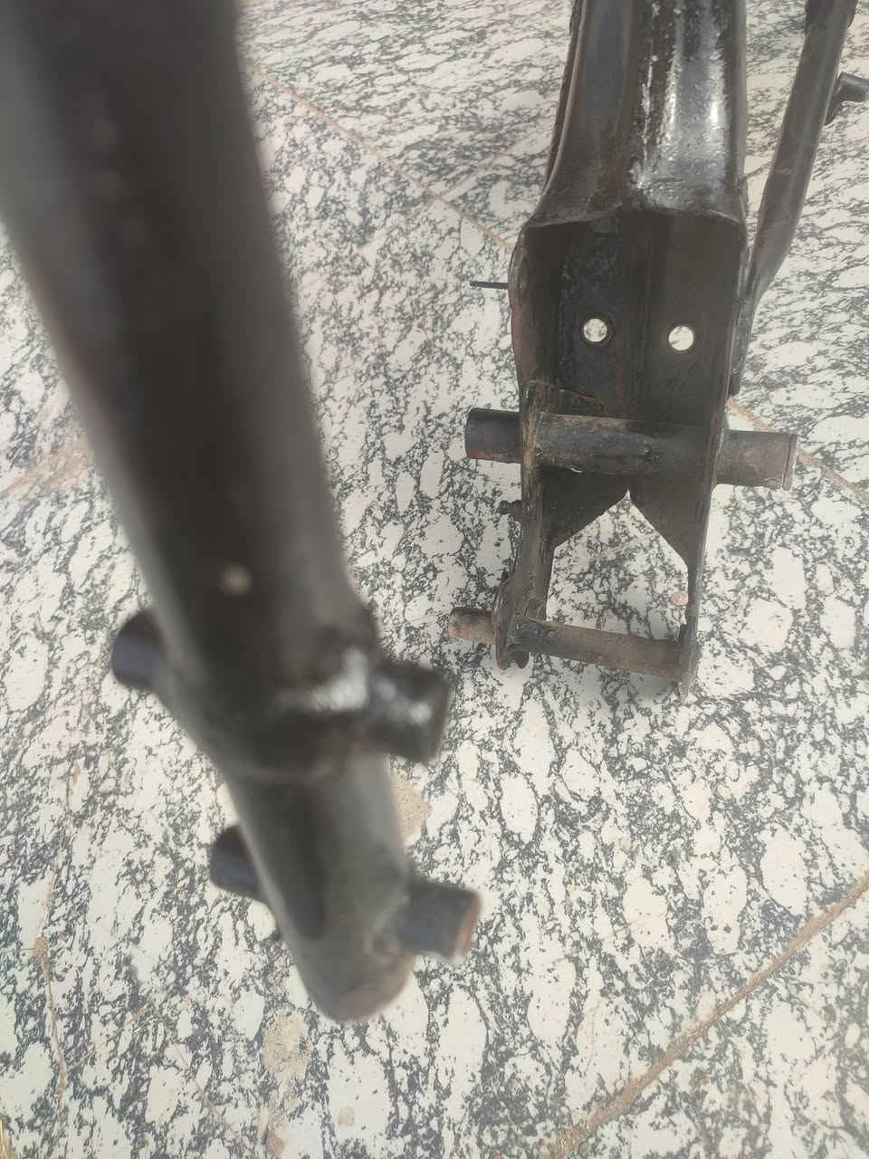 شاصي اوراق  للبيع
نامه شلامجه 
اوراق كامله 7 اوراق 
وكيله الرحمن بحي المعلمين الجديد 
مكاني بزيوت 
موديل 2012
لون مميز الاحمر ❤️
ستفسار خاص او علا رقم 
***********
