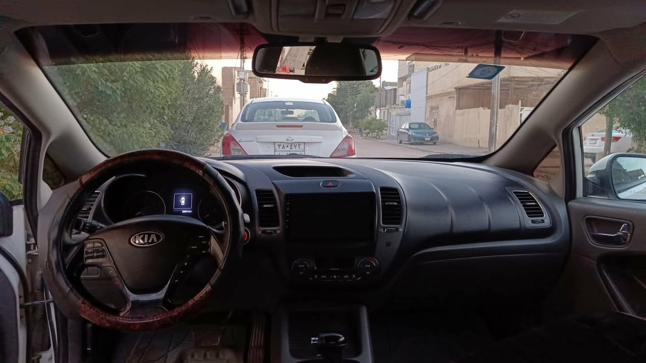 #مكلف_بالنشر
كية سيراتو 2017  خليجي
مصبوغة حزام  
حادث  جنطة ولغد ايسر امامي    
خليجي فول 
رقم نجف  
فول مواصفات   
مكينة 1600 لا اصراف ولامشاكل 
تبريد شغال 
كير مكفول  
حدادية نضيفة  
السعر 105 وبيهة مجال


**إذا كنت صاحب هذا الإعلان وتريد حذفه لأي سبب، رجاءا أرسل رسالة إلى الدعم الفني**