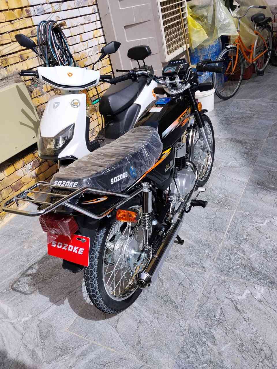 سلام عليكم دراجه MZ ساسوكي 
مديل 2026 
اوراق اسكنر 
الدراجه جديده زيرو 
سعر 950 قفل قفل بدون امداهر 
العنوان ام قصر 
رقم ***********5 
المو شراي لا يتعبني 👍
