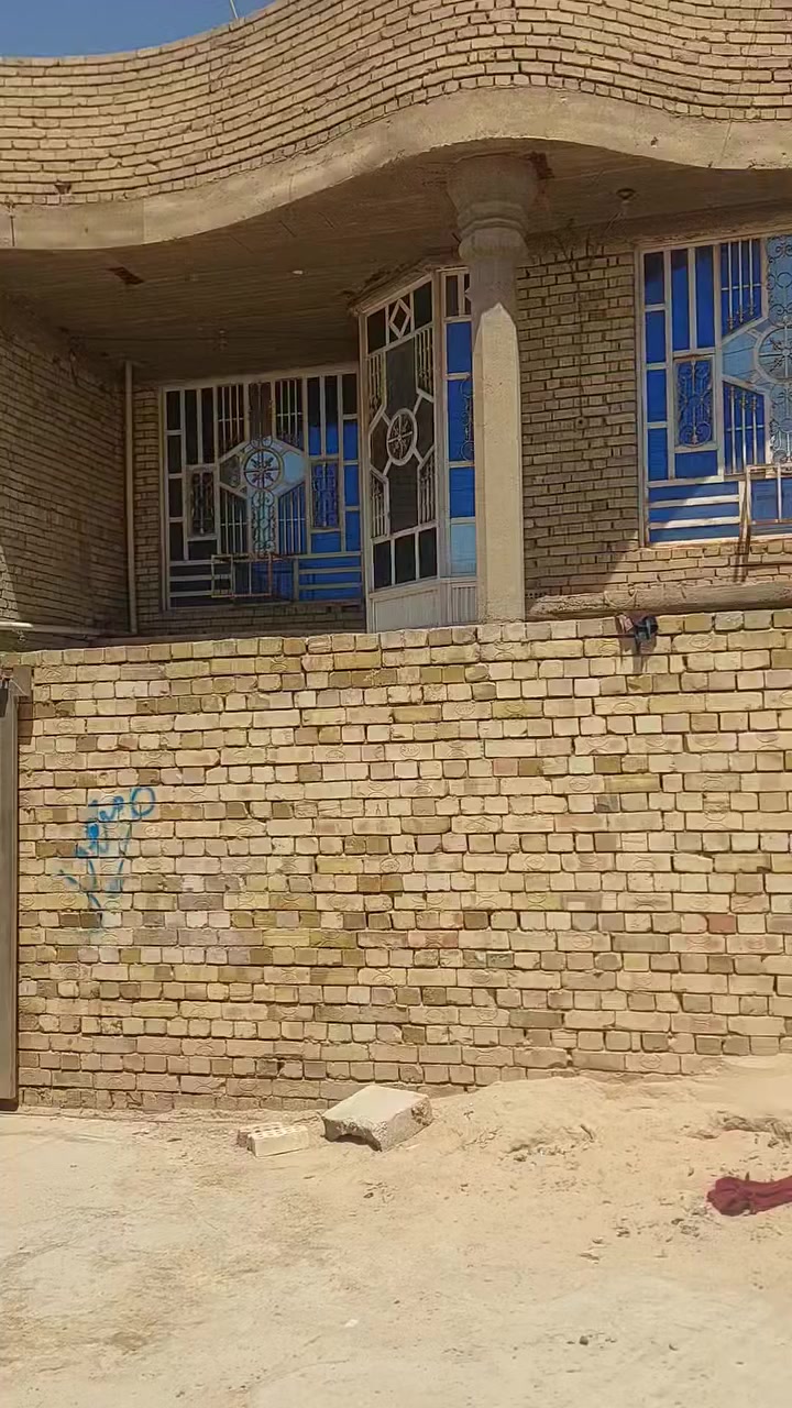 🏡 دار للبيع
📍 الموقع: النهروان – منطقة الربع الف، شارع مدرسة النعيم، قرب الشارع العام.
✅ موقع ممتاز وقريب منالشارعالعام. 📞 للاستفسار والمعاينة يرجى التواصل على الرقم: (***********).
