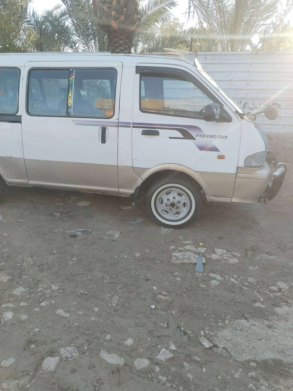 السلام عليكم للبيع بريجو موديل 1997رقم انكليزي بغداد بسمي بلاديه بس الربع الوره باب سلايت مصبوغ مكينه كير اكسل انضاف كهربايات كلها شغاله دوشمه جديده درع امامي خلفي تخم تاير مكاني بغداد ابو غريب السعر 65 وبيها مجال رقم الهاتف *********** / *********** وتساب
