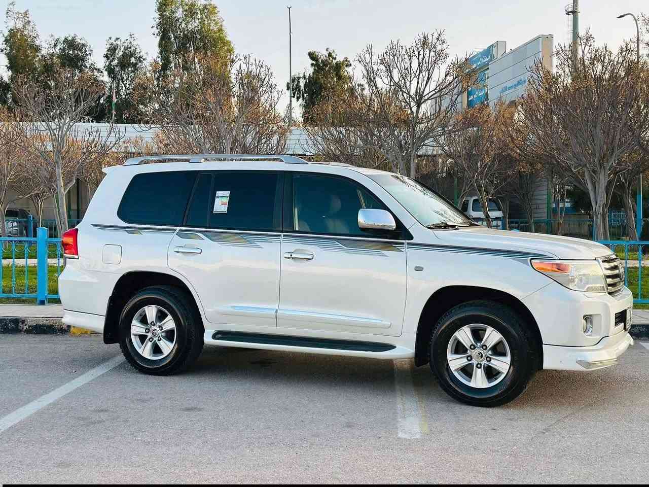 تويوتا لاند كروزر للبيع
موديل 2008 محوّل 2015
محرك 8V 
فحص كامل
فتحة
كراسي كهربائية 
كاميرا خلفية
بصمة تشغيل
حساسات وخلفية
هاتف /0775028064


**إذا كنت صاحب هذا الإعلان وتريد حذفه لأي سبب، رجاءا أرسل رسالة إلى الدعم الفني**