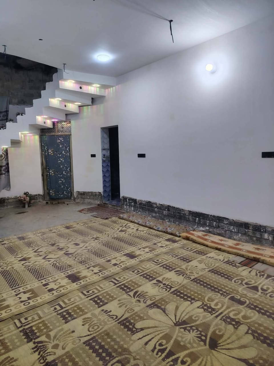 بيت للبيع قرب مدرسه ذات النطاقين الشهابي البجداع السعر ٤٥ مليون طابو زراعي سند 25 الهاتف اتصل فقط *********** ***********
