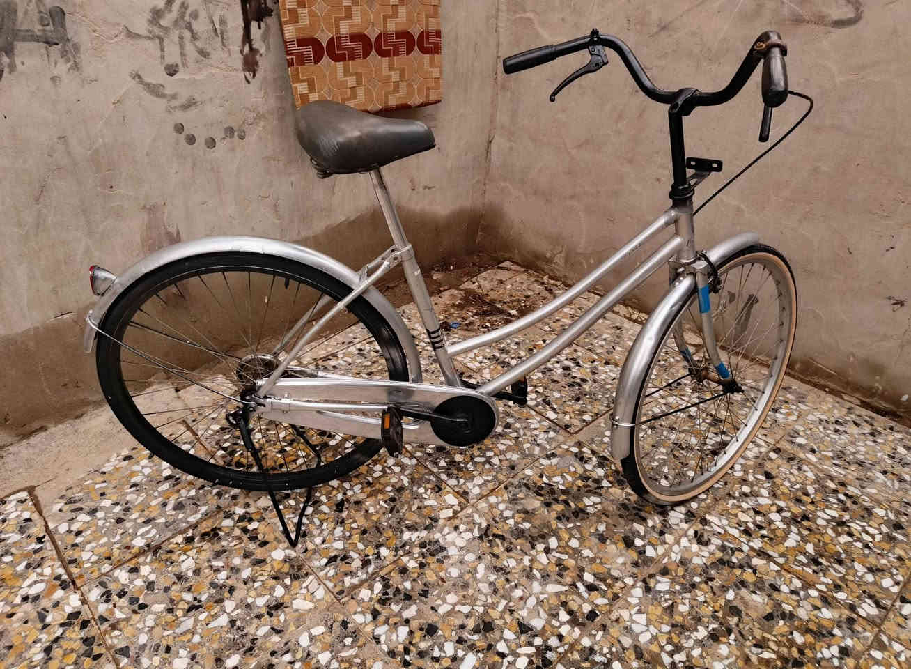 اسلام عليكم بايسكل ياباني حجم 26 
نضيف السعر 70 وبي مجال المكان كربلاء لابراهيميه
تفاصيل أكثر خاص

أرقم *********** كربلاء, العراق
