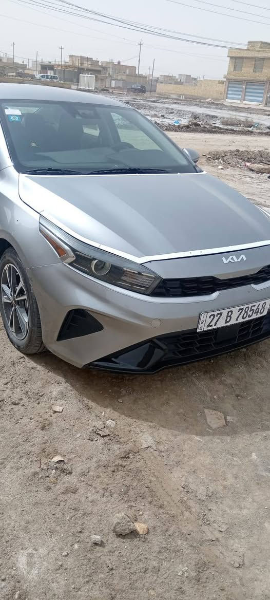 فورتي موديل 2024 داخله معوقين مرقم ذي قار ماشيه 20 مكينه 2000 نص مواصفات وارد امريكي جاملغ وبنيد سياره جديده مامتعوبه جاهزه تبريد حداديه جديده  السعر 140وبيها مجال مكانها ناصريه للاستفسار ***********
