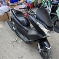 Pcx جيل اول ياباني مكينه مكفوله سعر 1100 وبيها مجال بسيط اول مراوس بأد...