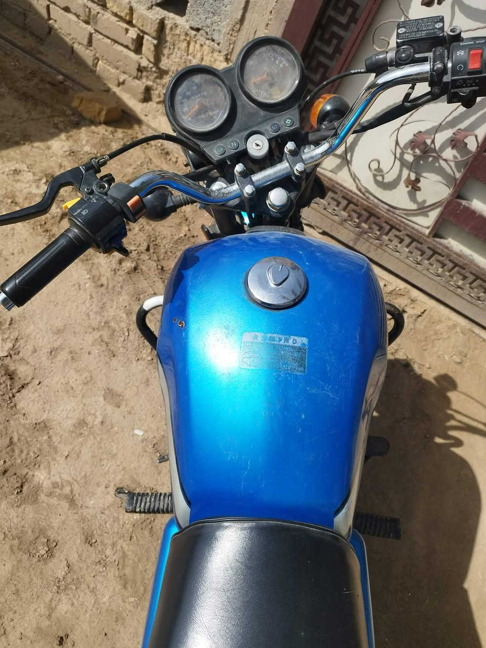 السلام عليكم دراجه للبيع دايون 2020 اوراق أصولي مفتوحة مره وحده الشراي يتصل عله هذا الرقم  ‏‪0771 284 2612‬‏
