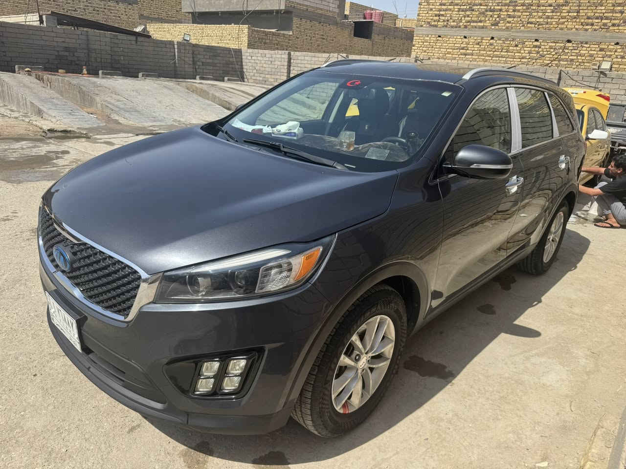 سورنتو مديل 2018
وارد  امريكي 
محرك 2400 
بدون ضربه فقط بارد
السونار مرفق بالمنشور
تقرير مياه امطار 
العنوان /ذي قار  سوق الشيوخ
السياره جاهزه للأخير 
السعر 165 
رقم الهاتف(***********)
