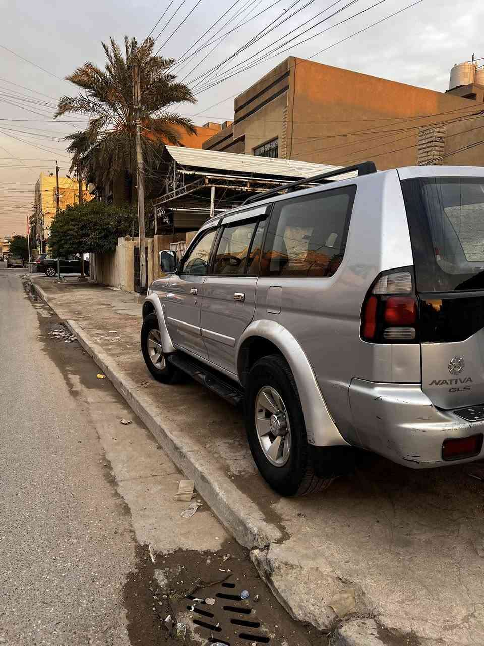 ناتيفيا 2006
محرك مجفت درجة اولى محرك 3000 
كير كفالة تخم تاير جديد 
دوشمة جديدة بطارية جديدة
كفالة عامة من الصبغ عدى البارد قليل 
رقم بغداد دولي تحويل ثاني يوم 
المكان :بغداد الكرخ البياع/واسط الصويرة 
السعر 92$ قابل للتفاوض 
للاستفسار:***********
***********
