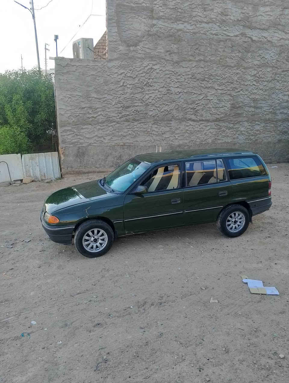 السلام عليكم اوبل استرا موديل 1995 مصبوغة جمالية رقم انبار تحويل مباشر السيارة مال جناي السعر 35
العنوان الرمادي التاميم 
هاتف 📞 *********** الرمادي, الأنبار
