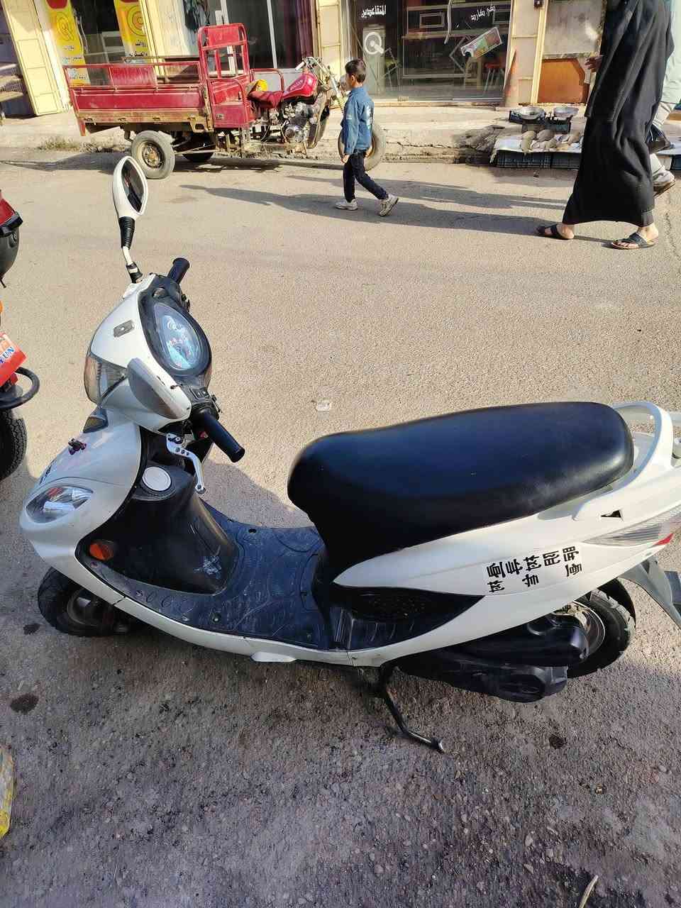 السلام عليكم حبايب دراجه  نظيفه كامكو فحل  للبيع موديل ١٣ مكاني قلعه سكر *********** هاتف واتساب اسيا ***********
