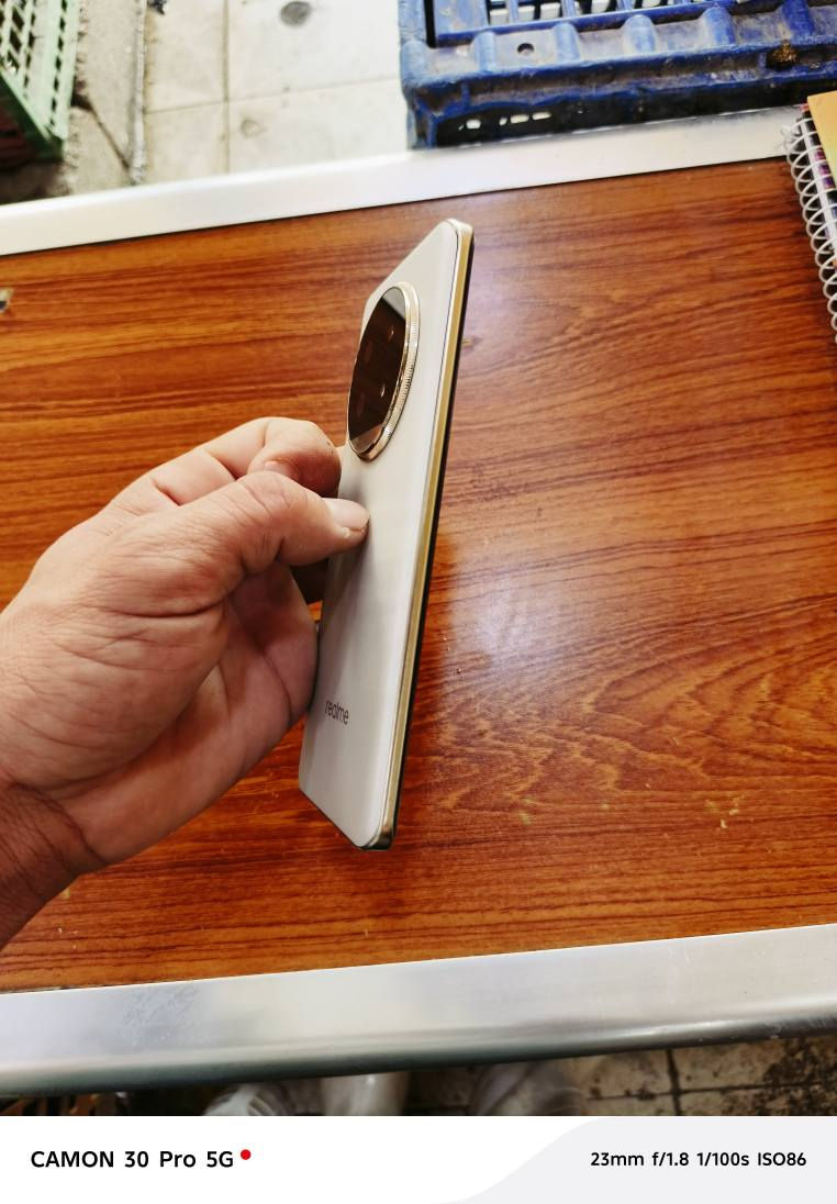 للبيع ريلمي 13 برو بلاص 5G
اعلا ذاكره بلريلمي 512
كامره احترافيه من سوني 
زووم 120 X القمر يخلي بحضنك 😂
بطاريه 5200 ملي امبير 
نضافته اخو الجديد استخدام شخصي 
السعر 350 وبي مجال 
مكاني بصره حيانيه 
***********
*********** الشطره, ذي قار
