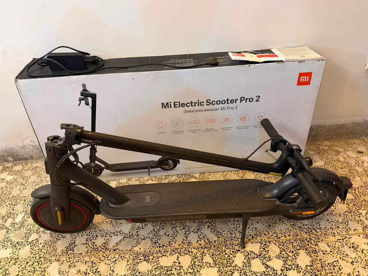 ((Xiaomi Mi Electric scooter pro2))
🛴🛴سكوتر شاومي الكهربائي أصلي من الشركة حصراً..
👍 شبه الجديد (نظيف) مستخدم كلش قليل.
يمكن أن ينطوي ويحمل.

💡يمشي 50km بالشحنة الواحدة
💡فيه ثلاث سرعات أعلى شي 25km
💡ضوء أمامي وخلفي
💡جرس

🥇يمكن ربطه بالتلفون وقفله ومشاهدة حالته وذلك عن طريق تطبيق (Xiaomi)..

🥇جميع مستلزماته تجي وياه: الباكيت، شاحنة، دليل الاستعمال
وأيضاً سبير مال تاير إضافي وواير للنفخ..

📞 للتواصل واتس (***********)
🛵 يوجد توصيل لجميع محافظات العراق

🔥 سكوتر راقي جداً وصفقة مقارنة بالسعر

السعر: 350,000 الف دينار.
