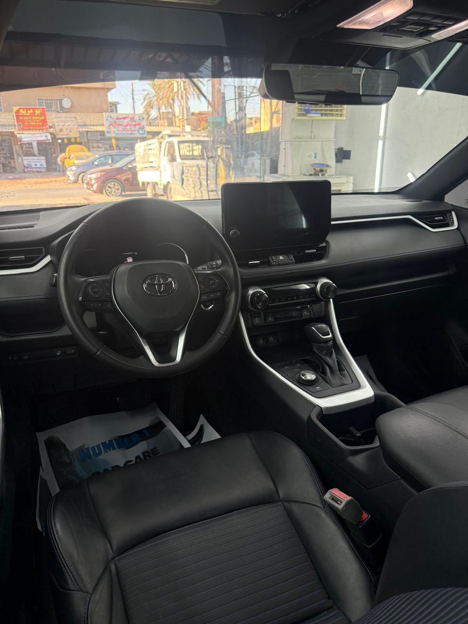 السلام عليكم من رخصة الادمن المحترم ❤️ 🌹 للبيع فقط راف فور هايبرد موديل 2023
وارد امريكي سياره حادث سرقة جاملغ ومبدل نفسه اصلي ونفس اللون سياره بدون صبغ 
ماشيه 66
 فول مواصفات XSE 
تخم تاير جديد جاهزه السياره 
رقم بغداد مكاني بغداد 
السعر 240$ وبيها مجال 
الشراي يتفضل خاص ❤️


**إذا كنت صاحب هذا الإعلان وتريد حذفه لأي سبب، رجاءا أرسل رسالة إلى الدعم الفني**