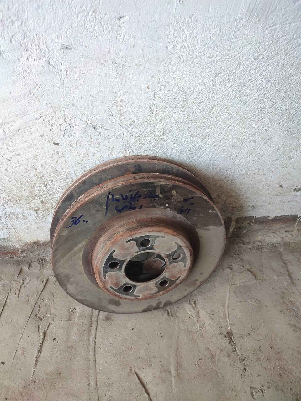 السلام عليكم  غراض جارجر 5700 RT و 3600 و ماليبو اصلي تفصيخ المكان النجف الاشرف و يوجد توصيل جميع محافضات العراق للاستفسار على الرقم ***********
