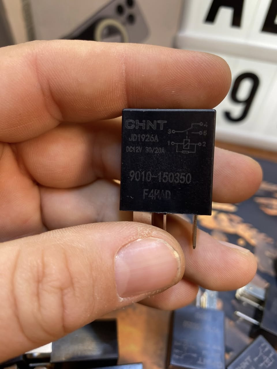 ريلاي  للسيارت متوفر 18 قطعة 
سعر القطعة ب3 الاف/قطغتين ب5 الاف 
اذا شلع ب35 الف
متوفر توصيل جميع المحافضات 5 الاف


**إذا كنت صاحب هذا الإعلان وتريد حذفه لأي سبب، رجاءا أرسل رسالة إلى الدعم الفني**