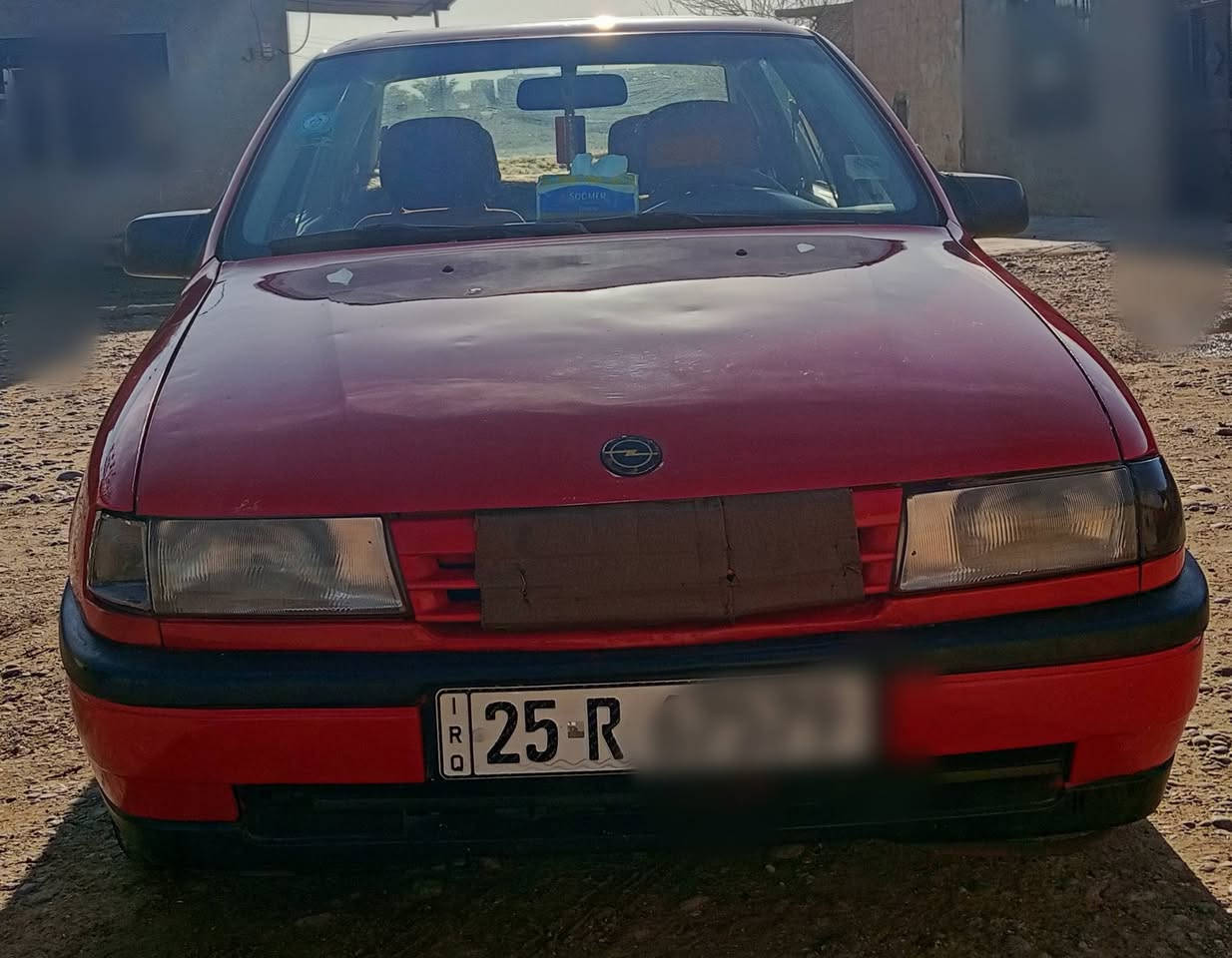 سلام عليكم للبيع اوبل فكترا رقم جديد سنويه بسمي تايرات جدد  گير عادي  محرك خير من الله  موديل 1992 رقم الهاتف ***********
