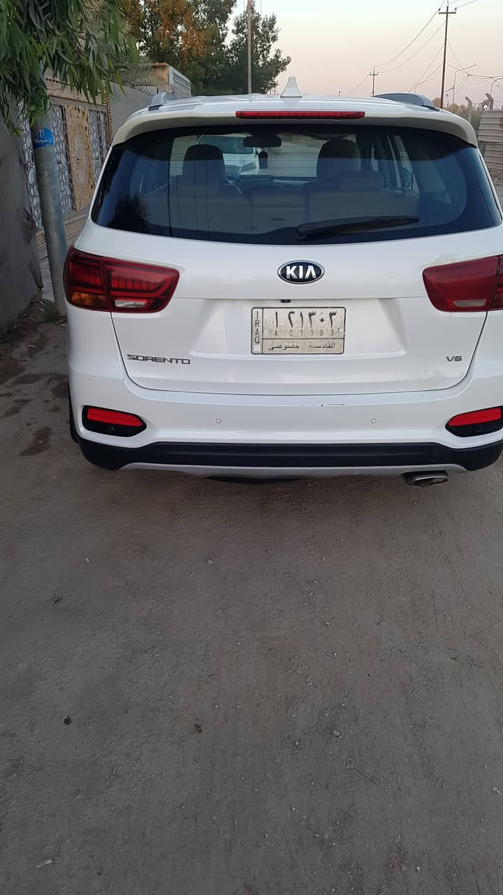 للبيع سورنتو ١٩ شكل ٢٠ خليجي بيها بارد جاملغ الإمامي عكس السائق تحويل ثاني يوم  السعر ٢٢٥ 
***********
