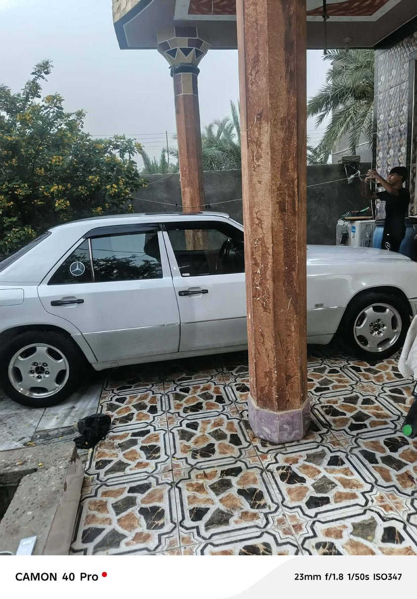 السلام عليكم مارسدس دب مديل 90       رقم بغداد اليساره جديده وجاهزه مكينه خراطيم تريد ثلج لا ظربه ولا خياس دواخل جلد تنته شغاله كامره خلفيه قواعد دبل بلاد كير ومكينه بجيس لا تبخير ولا تنقيص ترايك وين ميعجبك العنواب البصره    قضاء الصادق رقم الهاتف ***********
