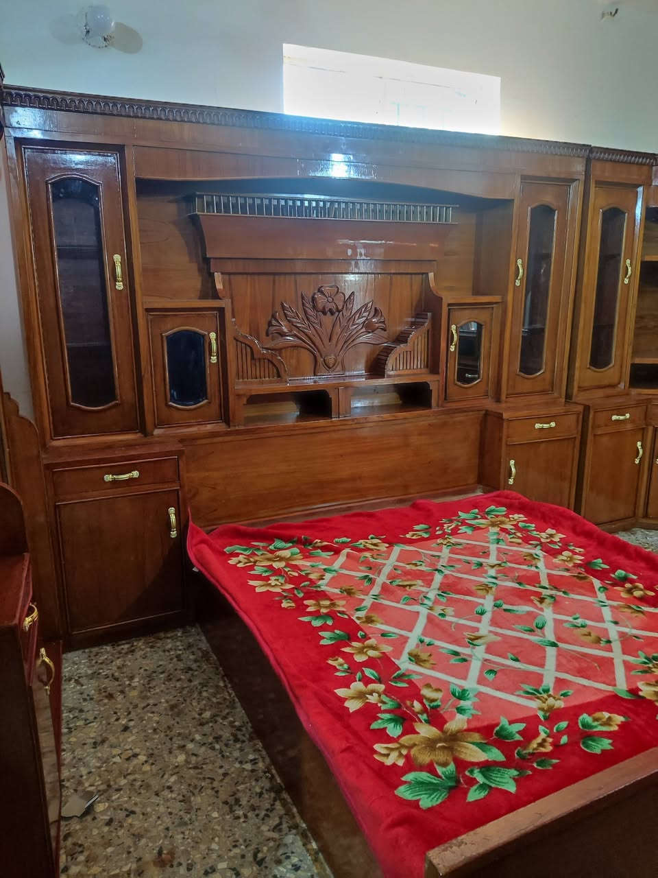 غرفه حطاطه مسرح ديوان برتفاع عالي شقل احطاطه داخل خارج صاج  ***********
