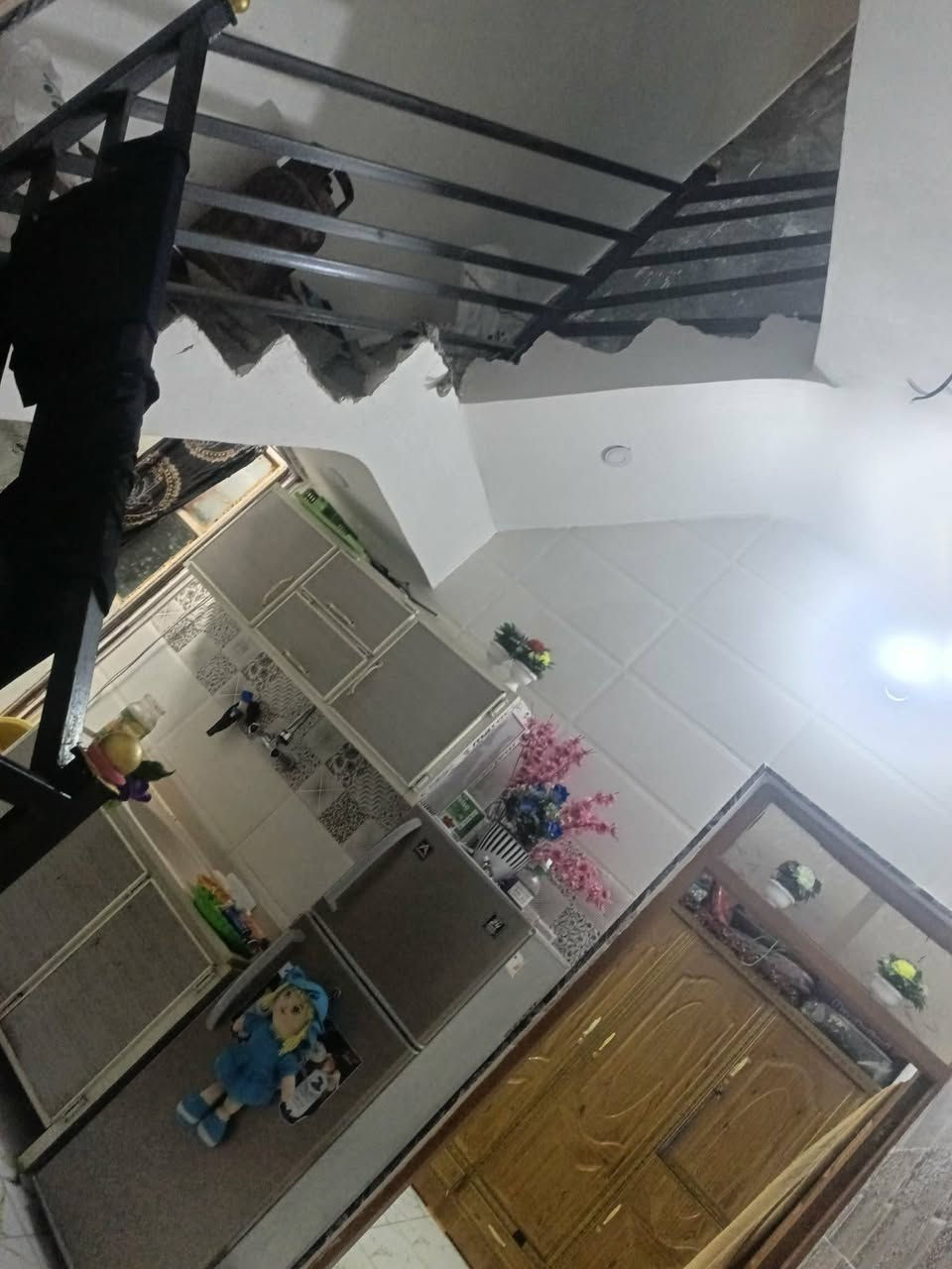 للبيع بيت 50متر رقم القطعه 1611 بناء جديد مكانه ع خدمات كامل سيراميك بورسلين شغل درجه اولى الاستفسار ***********
