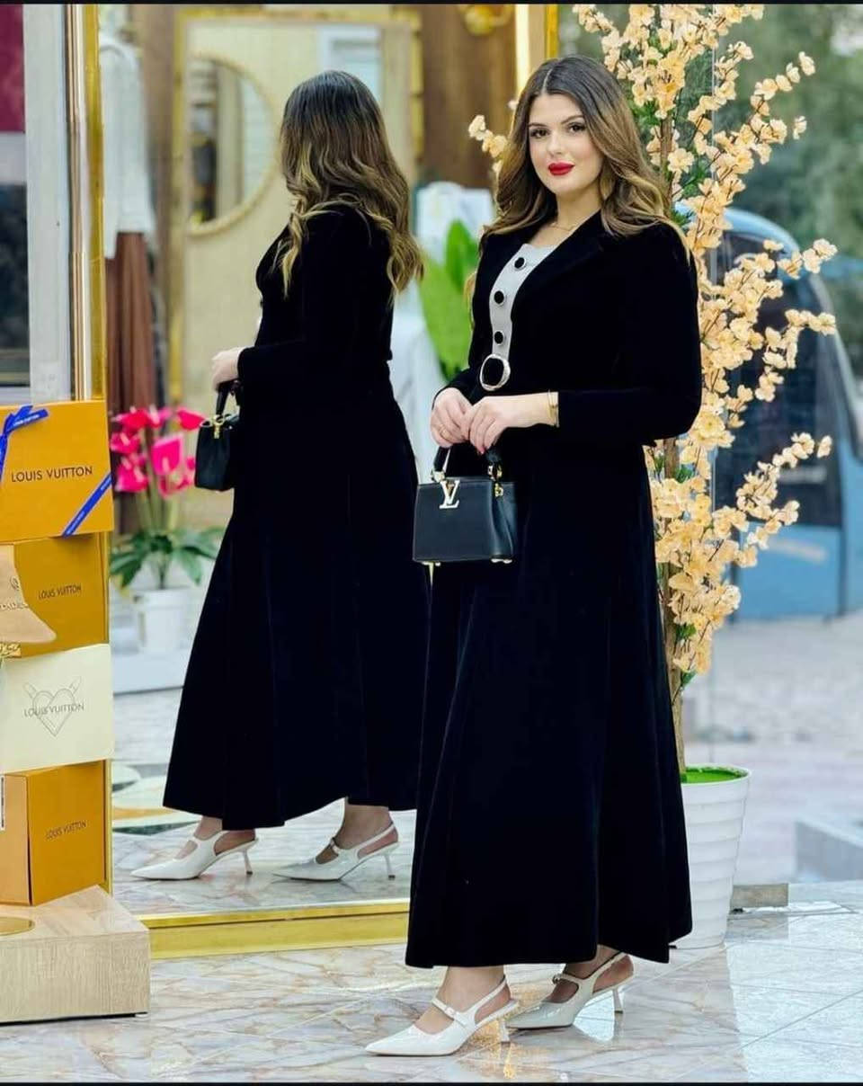 فخامه رمضانيه بأطلاله ونزاكه جميله 
 فستان رمضاني 😍
قماش دابل ايطالي الأصلي 
الألوان:اسود،جوزي،نيلي،احمر
قياسات 38,40,42,44,46,48 
السعر 35 الف سميل, دهوك


**إذا كنت صاحب هذا الإعلان وتريد حذفه لأي سبب، رجاءا أرسل رسالة إلى الدعم الفني**