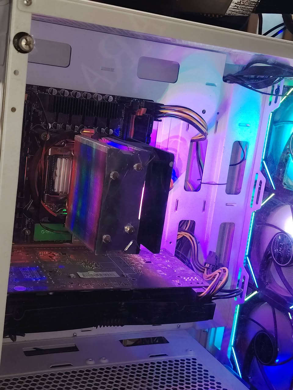 السلام عليكم pc للبيع او مراوس ب لابتوب
موصفات الحاسبه بل صوره وهذا توضيحي عن الحاسبه  منزل العاب بيه مثل كود+ببجي +فيفا26+فورت نايت+كاونتر قديمه+csgo+العاب ثانيه


**إذا كنت صاحب هذا الإعلان وتريد حذفه لأي سبب، رجاءا أرسل رسالة إلى الدعم الفني**