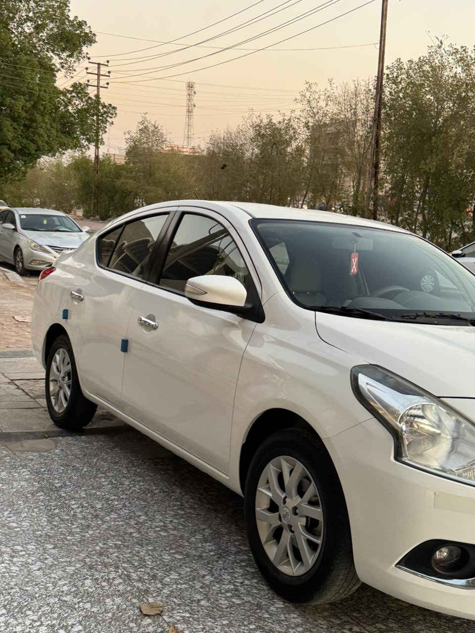 سلام عليكم نيسان صني البيع
مديل ٢٣ كفاله عامه عده بارد كلش صغير بل جاملغ امامي 

فول موصفات بصمه كيج حماوه صندوك بصمه مري كهرباء 

ماشيه ٦٤ الف سياره جديده 

شاشه لمس تدعم ابل كار

كامره خلفيه حساسات 

دخول ذكي 
عنوني بصره امل داخلي 

سعر ١٢٢ وبيها مجال قليل كلش 

اتصال عل رقم ***********
