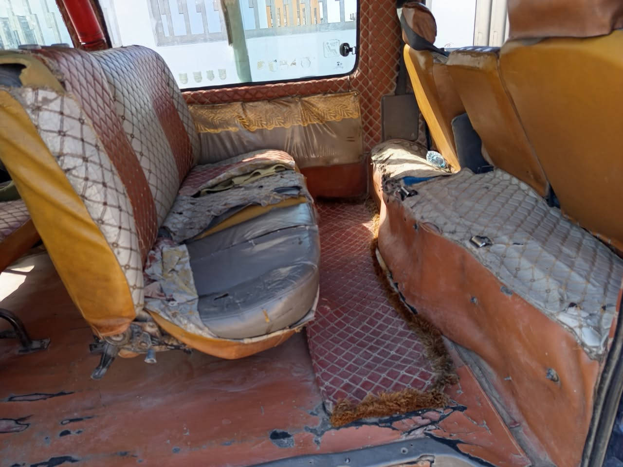 سلام عليكم لبيع بريجو موديل 96 سنويه 27 مكان ديالى بعقوبة السعر 47 وبيها مجال اي ستفسار تصال علا هاذا رقم ***********
