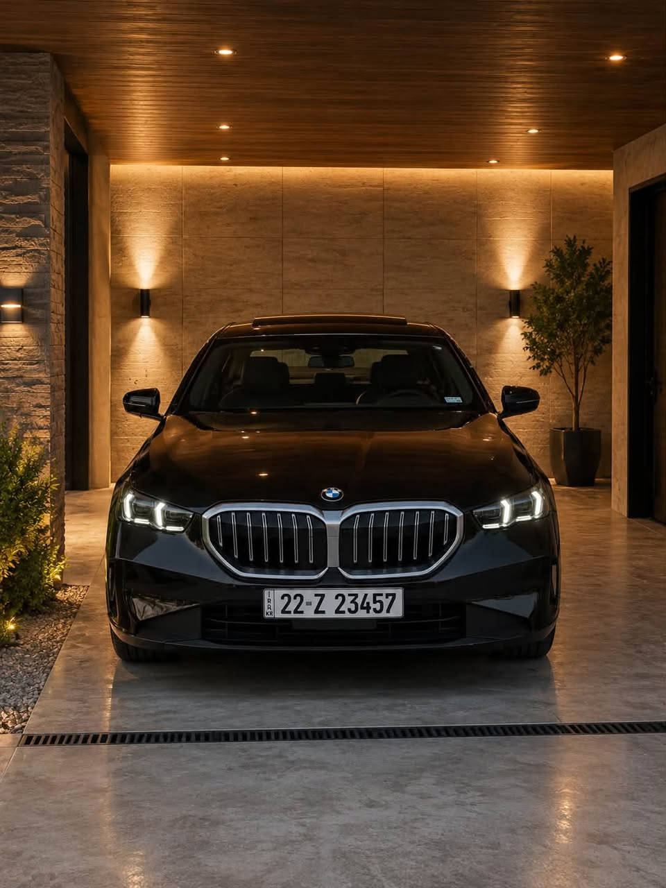 للبيع | BMW 530i رقم اربيل باسمي موديل 2025 🇺🇸 فوول نظافة على وضع الشركة ومكفولة كفالة عامة 
.  مغلفة ppf بضمان 10 ( سنوات )
• وارد أمريكي – Clean Title
• ⁠
. عداد المسافه ( 24 ) الف مايل
• اللون: أسود
• فول مواصفات
• محرك 2.0 Turbo Mild Hybrid
• كير أوتوماتيك 8 سرعات
• شاشة Curved Display الكبيرة
• Navigation
• Apple CarPlay و Android Auto لاسلكي
• تشغيل بصمة ودخول ذكي (Keyless Entry & Start)
• فتحة سقف
• مقاعد جلد كهربائية مع ذاكرة
• كاميرات وحساسات أمامية وخلفية 360 درجة
• مثبت سرعة
• تحذير النقطة العمياء
• المحافظة على المسار
• نظام الكبح التلقائي والتحذير من الاصطدام
• إضاءة داخلية Ambient Lighting
• صندوق خلفي كهربائي
• نظام صوت فاخر
السعر (47500 )دولار وبيه مجال للاستفسار الاتصال على الرقم ( *********** )
مكان السيارة بغداد حي الجامعة
