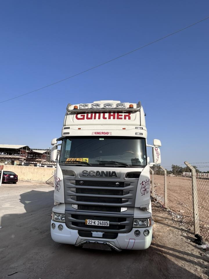 سكانيا 2016 رقم اربيل ب اسمي .  ((للبيع بسعر مناسب))
كير اوتماتيك
جديدة برغي مابيها نقص
السيارة تخم تاير جديد هية وصهريجها 
الصهريج يوسف حجي عمر اخو حازم ماكو فرق
ويالة كروم 
السيارة بيها  GPS
طوناج جديد وتكيالها جديدة
فول للأخير السياره
(مابيها اي نقص لاتقارنها بوحدة راكضة)
للاتصال
***********

***********
