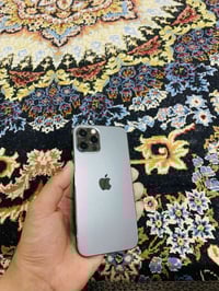 آيفون 12 برو • ١٢٨ • كام امامية مغوشة