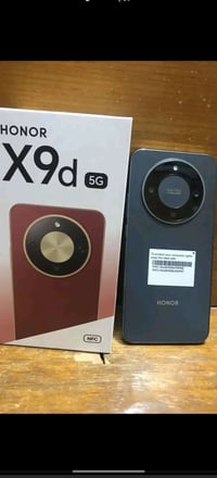 عندي هاذه المبايل للبيع نضافه 100/100المبايل جديد إستخدامه قليل أقل ال...