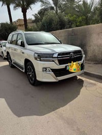 لاندكروز GXR • ٢٠١٩ • ٨٨٠٠٠ كم