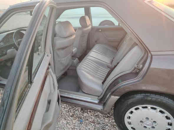 مارسيدس موديل ٩٢ بلادي رقم أربيل بسمي تحويل وكاله سنويه صاقطه صدر تأيرات جديده سياره بدون ضربه سقف اسلايت  لايت زينون داخل رصاصي تبريد ثلاج غرف نضيفه اريل كهربائي كشنات كهربائي جامات كهربائي مكان كلار كفري السعر ٥٣ بي مجال *********** كيفري
