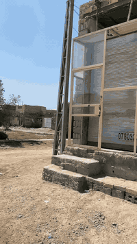 بيت ويا 3محلات للبيع طابو صرف مساحته 125مربع بحي الحسين يم مدرسة شهداء موتى موقعه جيد على ثلاث شوارع ركن السعر 43
***********
