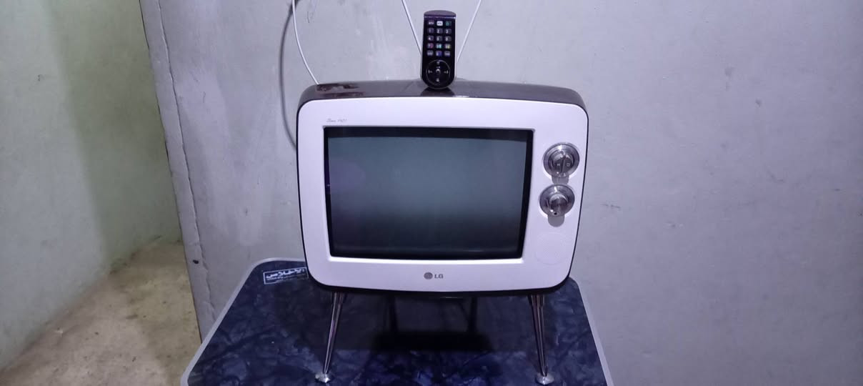 تلفزيون انتيك lg retro لعشاق التميز والمقتنيات النادرة ومصممى الديكور تحفة فنية تجمع بين التصميم الكلاسيكي الأنيق
تلفزيون انتيك lg retro لعشاق التميز والمقتنيات النادرة ومصممى الديكور تحفة فنية تجمع بين التصميم الكلاسيكي الأنيق
للتواصل 01018944429


**إذا كنت صاحب هذا الإعلان وتريد حذفه لأي سبب، رجاءا أرسل رسالة إلى الدعم الفني**
