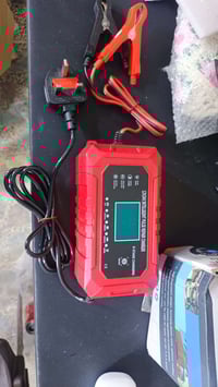 شاحن إطارات • معدات سيارة