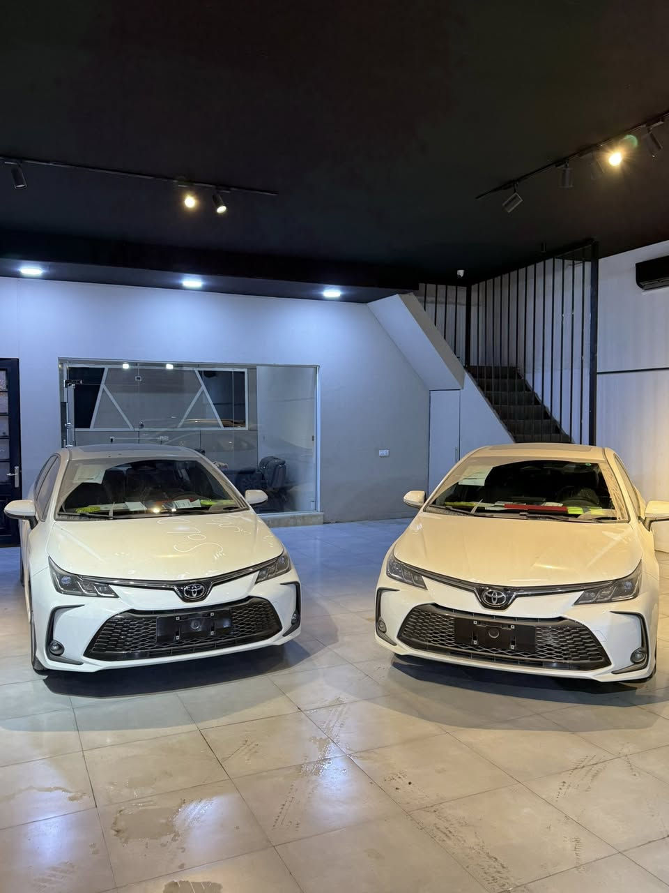 السلام عليكم كورلا شكل الخليجي
فول موصفات 2025 زيرو 0️⃣ رقم بغداد 

فتحه بصمه رادار تحديد مسار توقف ذاتي 

فول موصفات داخل اسود 

مكان بغداد زيونه مقابل ملعب الشعب 

سعر 24مليون و400 

بيع وشراء ومراوس 

***********
