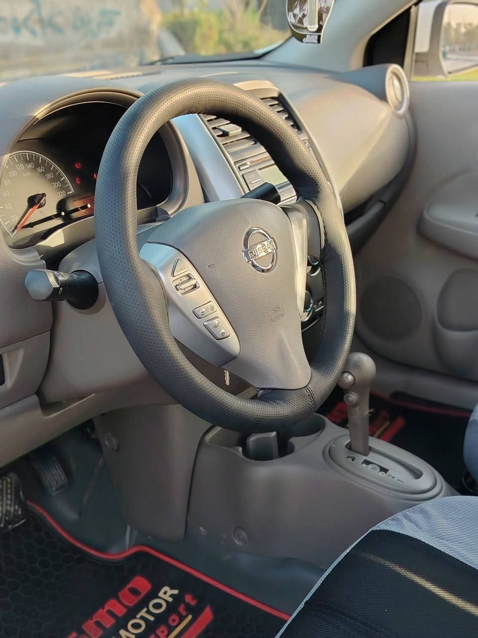 السلام عليكم ورحمة الله 
للبيع نيسان سني ٢٠١٩ هندي 
رقم بغداد انكليزي هزة جديدة سنوية ل٣٠٣١
السيارة كفالة عامة عداد مكانين بارد 
مكفولة من الضربة والصبغ والتبديل
فول مواصفات مال سني 
حساسات 
تحكم ستيرن 
ماشية ٦١ الف 
عارضها ب١٠٩ وبيها مجال بسيط 
مكاني السيدية 
الشراي يتصل ويدلل 
***********
