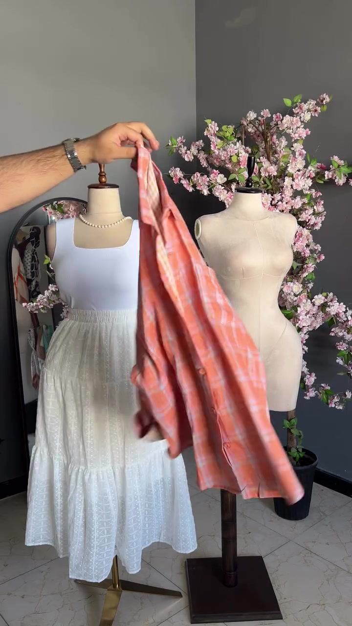 Topa - modern femme 🧡اقروا الكابشن 
علق بكلمه (سعر )توصلك كل تفاصيل 
-
إطلالات ناعمة مع القصّات المريحة يعطيكِ لوك صيفي
-
كل القطع الي بالريلز متوفره 
-
القياسات فري
-
طول القميص 70سم  خامه لنن 🧡
-
للحجز خاص او ***********
-
توصيل بغداد والمحافظات 5 الاف
