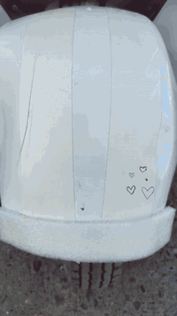 السلام عليكم تكتك 21 شهر12 يوم28 رقم وسنويه تكتك كفاله ماعده بارد قليل يم بكلايت الوره محرك اخرس تراي   مال زيرو كبل للشارع السعر7 و300 المكان جسر ديالى القديم شارع70
***********
