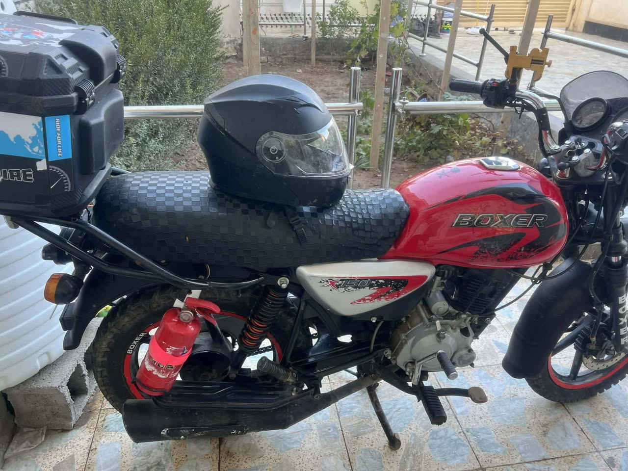 سلام عليكم بوكسر موديل 2021 رقم وسنويه بسمي مكاني بغداد سعر 1750 *********** مجفت شركة
