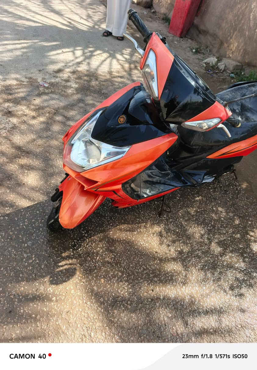 سلام عليكم دراجه سكنس محرك شك الكاع كله شغال سلف هندر لايتات كله شغال السعر ٢٥٠بيه مجال


**إذا كنت صاحب هذا الإعلان وتريد حذفه لأي سبب، رجاءا أرسل رسالة إلى الدعم الفني**