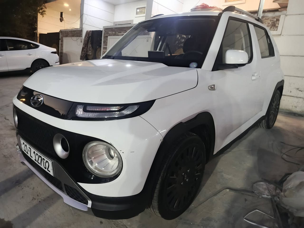 سلام عليكم هونداي كاسبر موديل ٢٤ بصمه لون ابيض رقم بغداد بس جاملغ خلفي بي صبغ سياره فوول عدى الفتحه جلد تدفئة وتبريد كشنات تدفئه استيرن مكان بغداد المنصور 
*********** 
السعر ١٠٥ وتدلل
